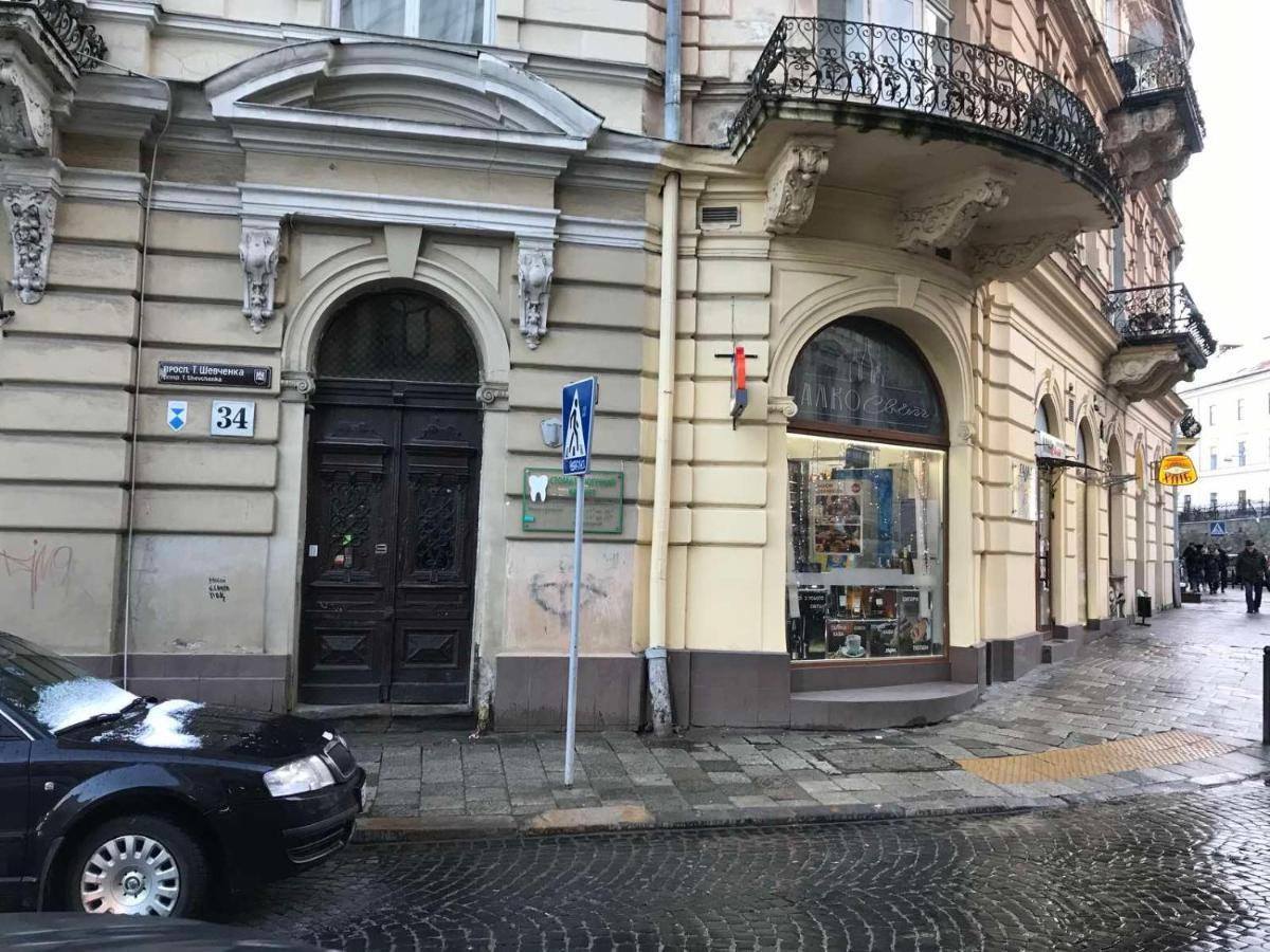 Apartments On Shevchenko Avenue 利沃夫 外观 照片