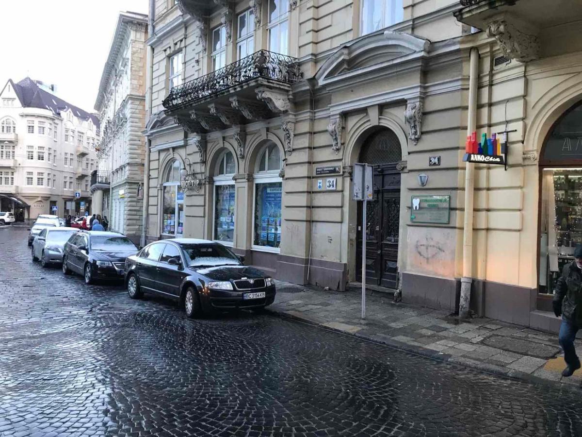 Apartments On Shevchenko Avenue 利沃夫 外观 照片